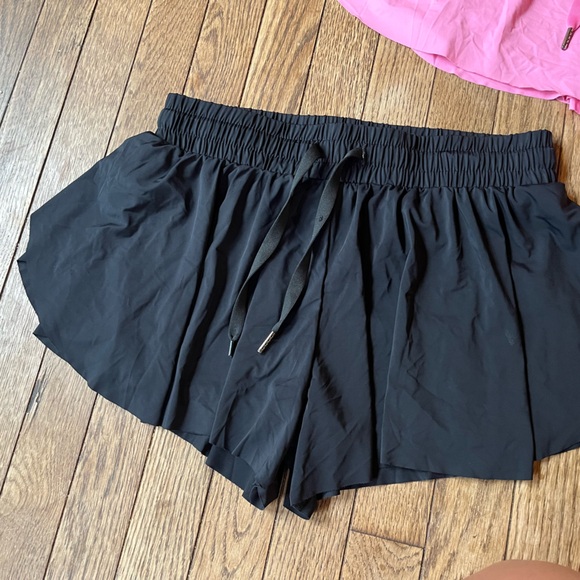 Girls large butterfly shorts. - Picture 4 of 5